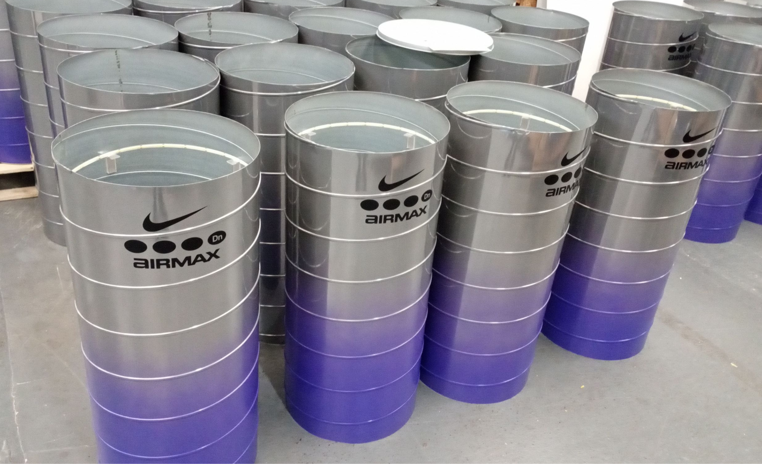 63637272 Product Display