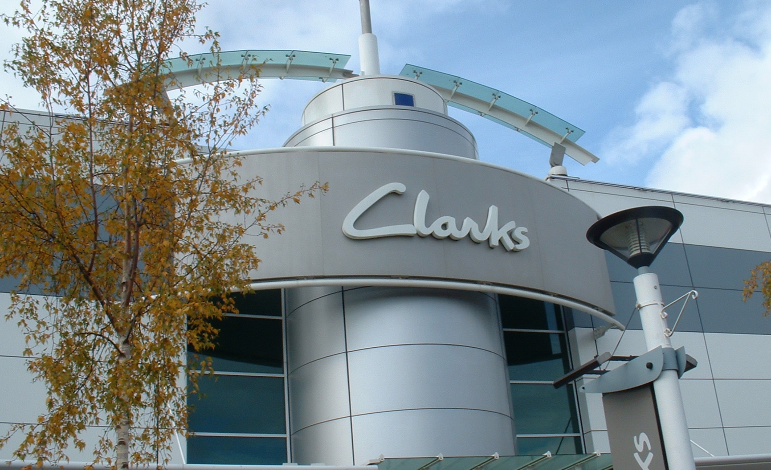 63722892 Store Signs